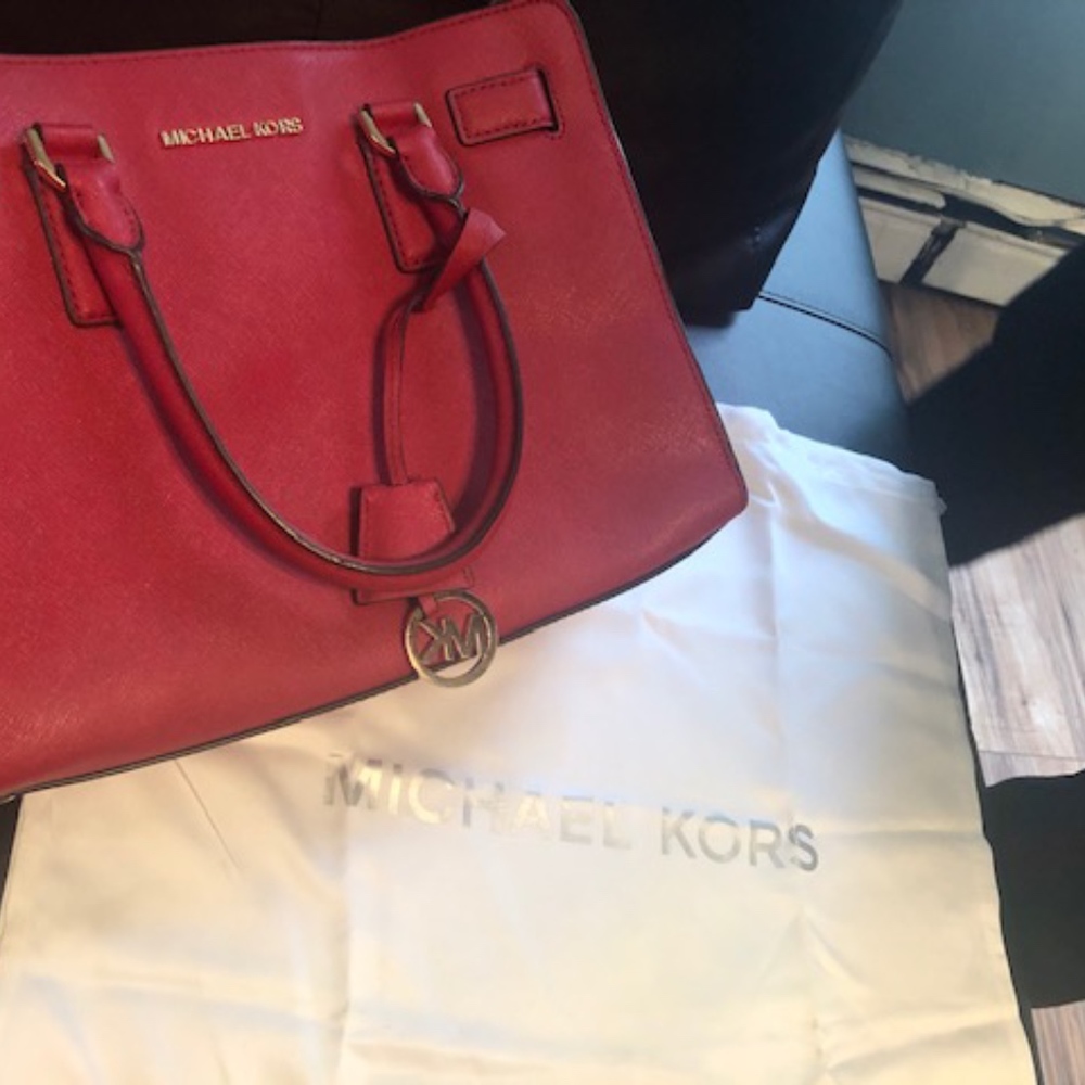 MICHAEL KORS SMALL CROSS BODY LEATHER HANDBAG - Picture 4 of 5